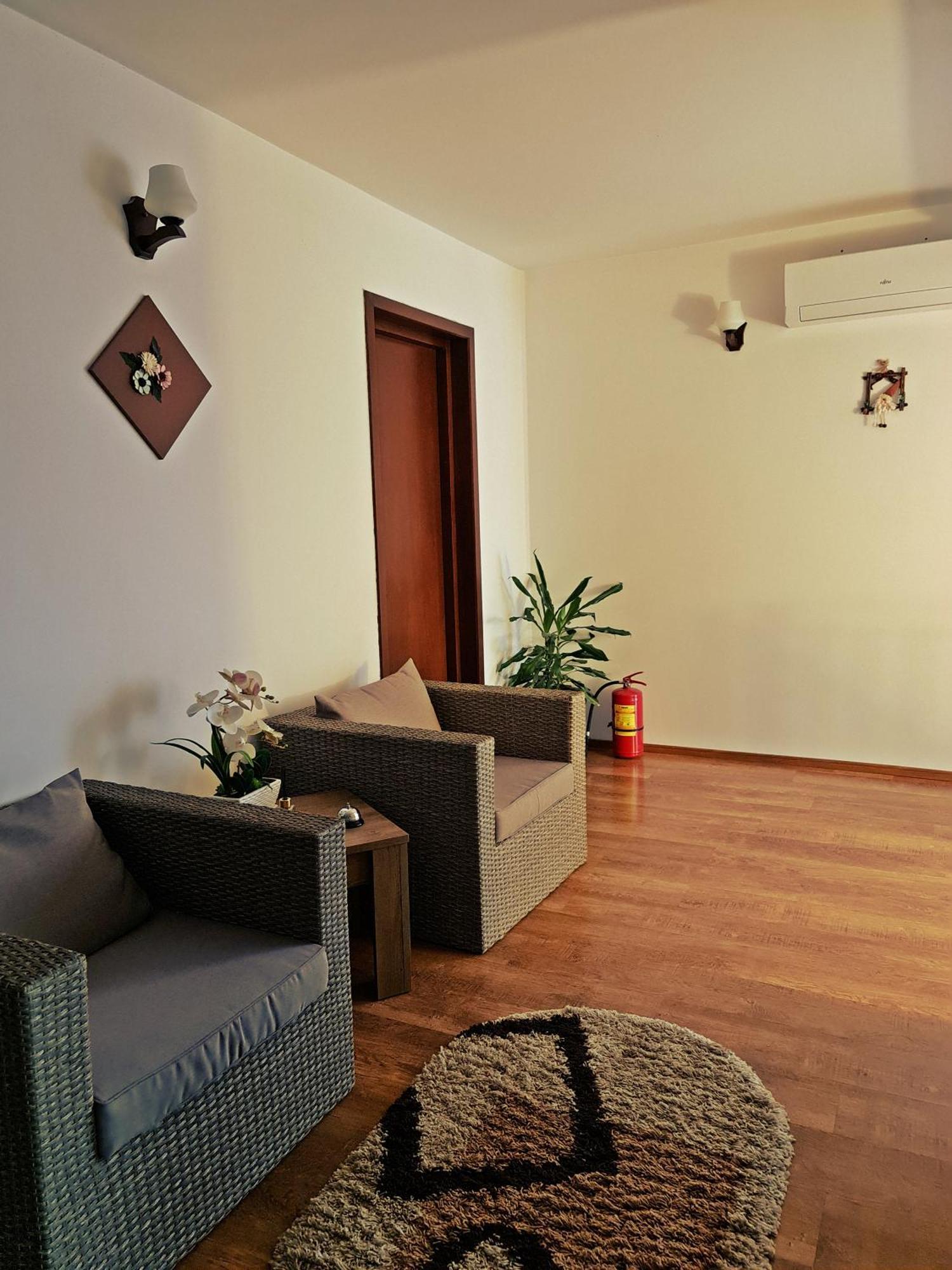 Casa Leu Hotel คูร์ตา เด อาร์เจช ภายนอก รูปภาพ